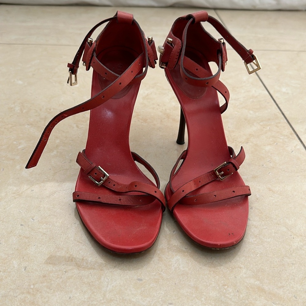 Red Gucci horse belt sandal size 8